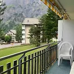 60m2 In *